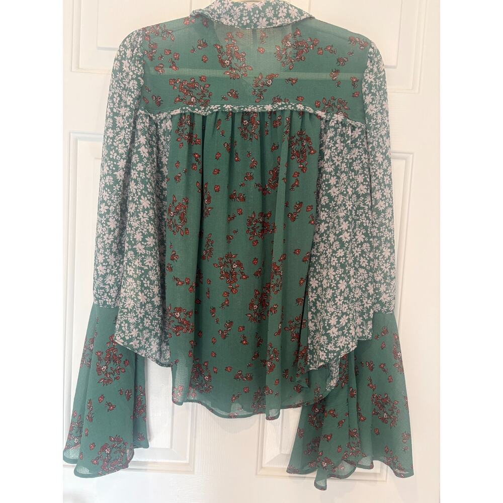Free People Serena Floral Blouse Emerald Green Bell Sleeve Boho Top Size M 6-10 - Picture 6 of 6